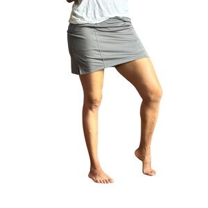 Under Armour Gray Athletic Skirts M